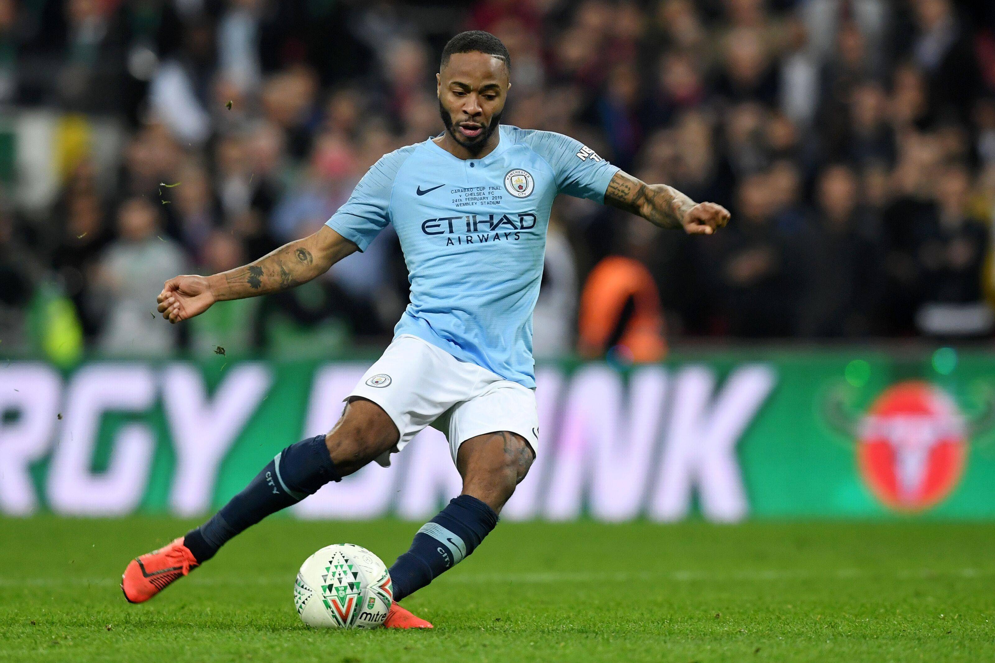 赵继伟训练结束,走出场馆,走到俞泽辰的车旁,与其交谈许久。4亮10回复.